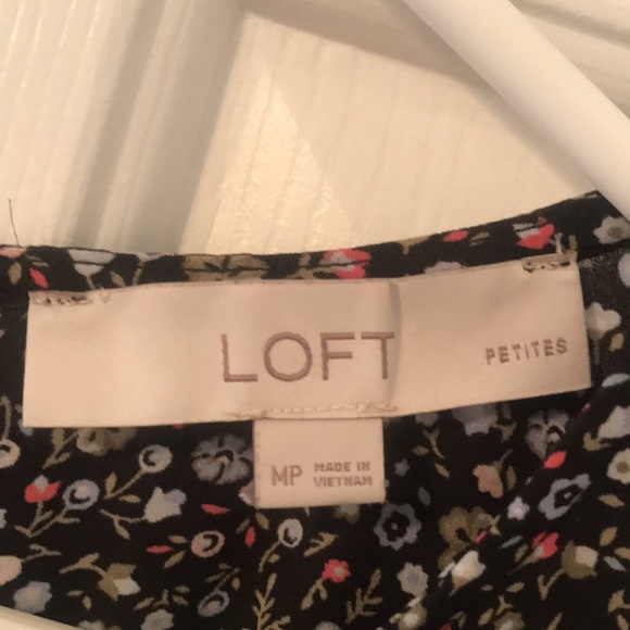 Loft Floral Top Blouse - Petite Medium - Picture 2 of 2